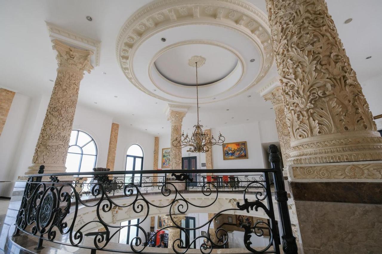 Hotel The Grand Palace Yogyakarta